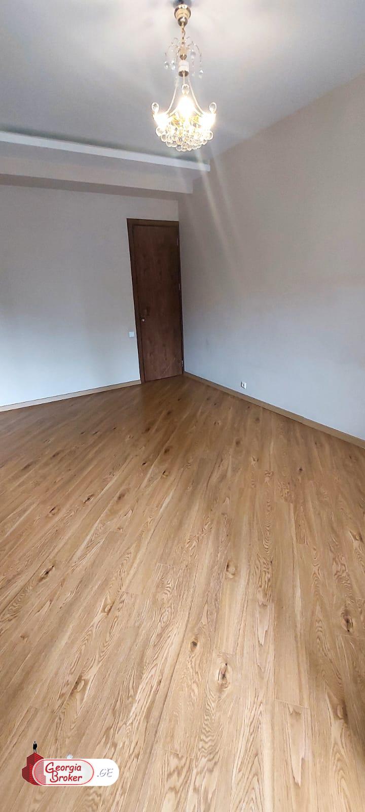 ქირავდება ახალი გარემონტებული 4 ოთახიანი ბინა აბაშიძეზე